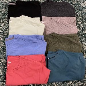 Men’s old navy tees size Med Tall